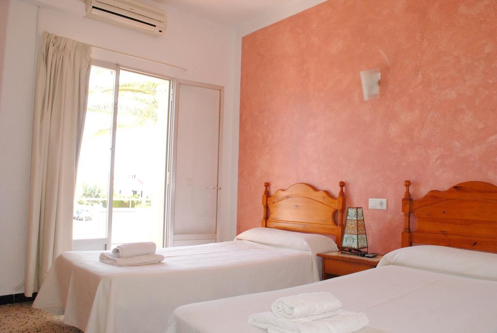 Hostal Paris Ciutadella Room photo